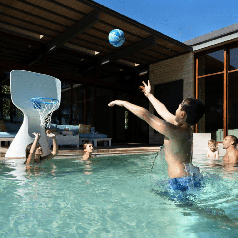 Ledge Lounger Hoopstr Lifestyle Image 3